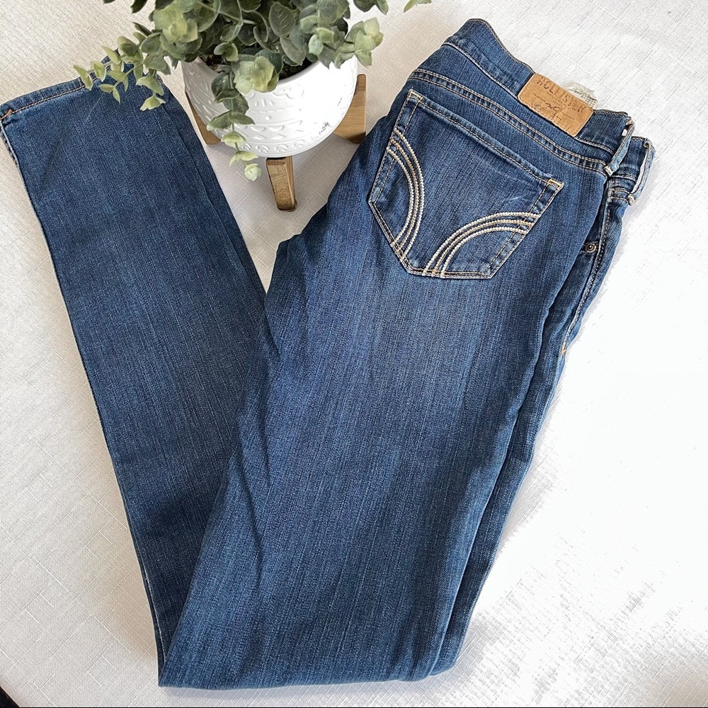 🌟Sold 🌟HOLLISTER social stretch skinny jeans W26 L33 3L - Picture 1 of 12